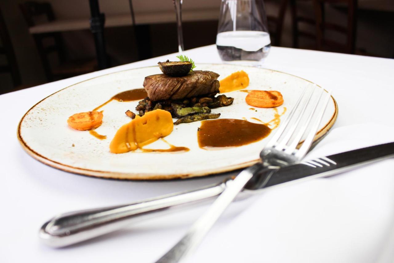 Hotel-Restaurant La P'Tite Auberge Lillebonne Dış mekan fotoğraf