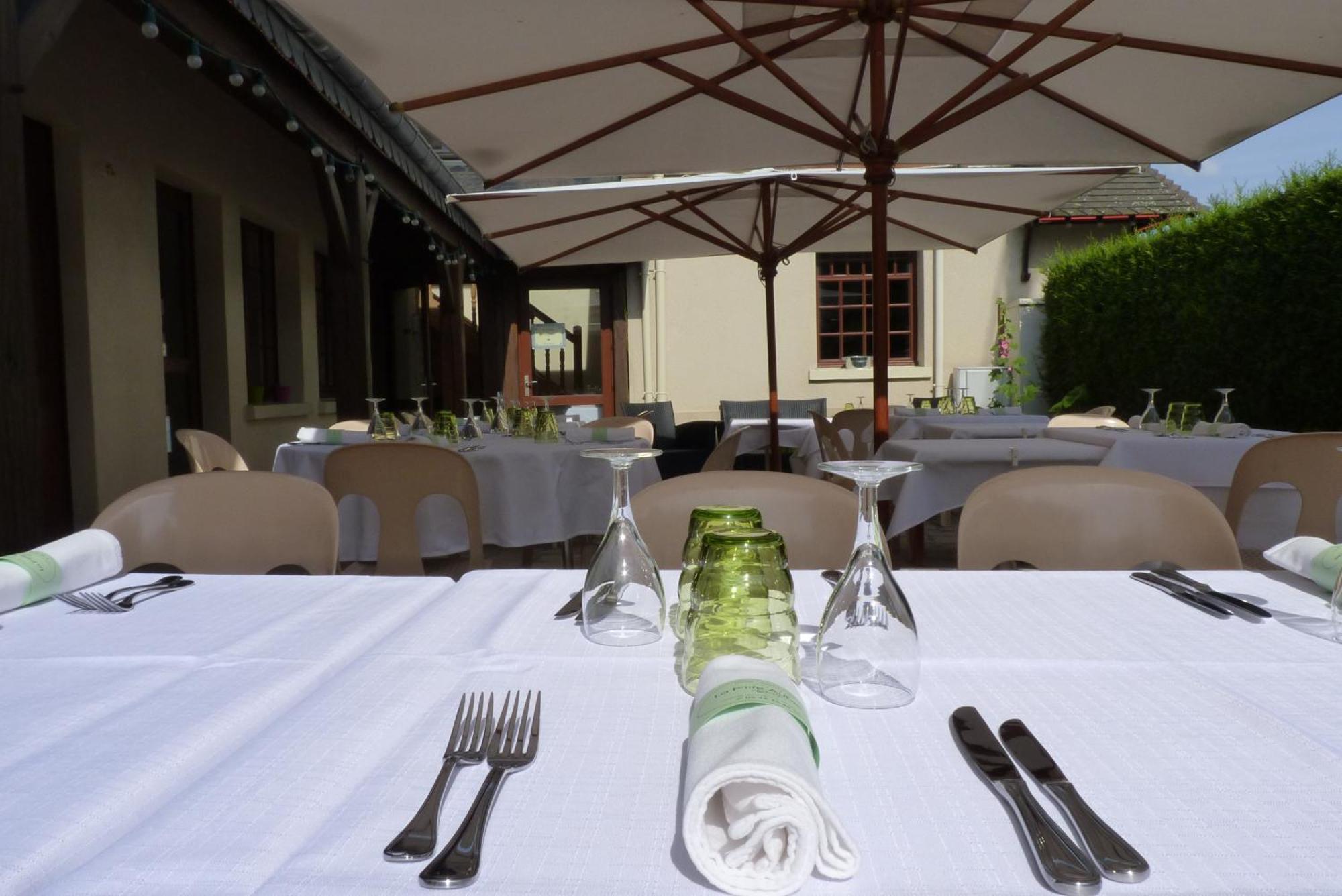 Hotel-Restaurant La P'Tite Auberge Lillebonne Dış mekan fotoğraf