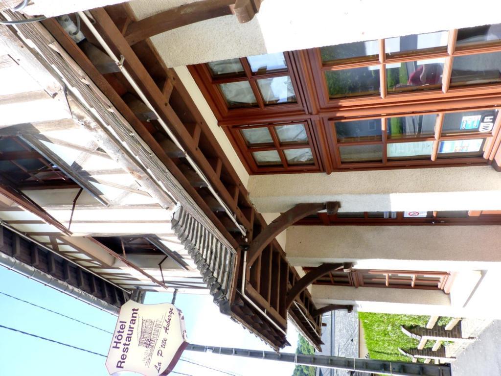 Hotel-Restaurant La P'Tite Auberge Lillebonne Dış mekan fotoğraf